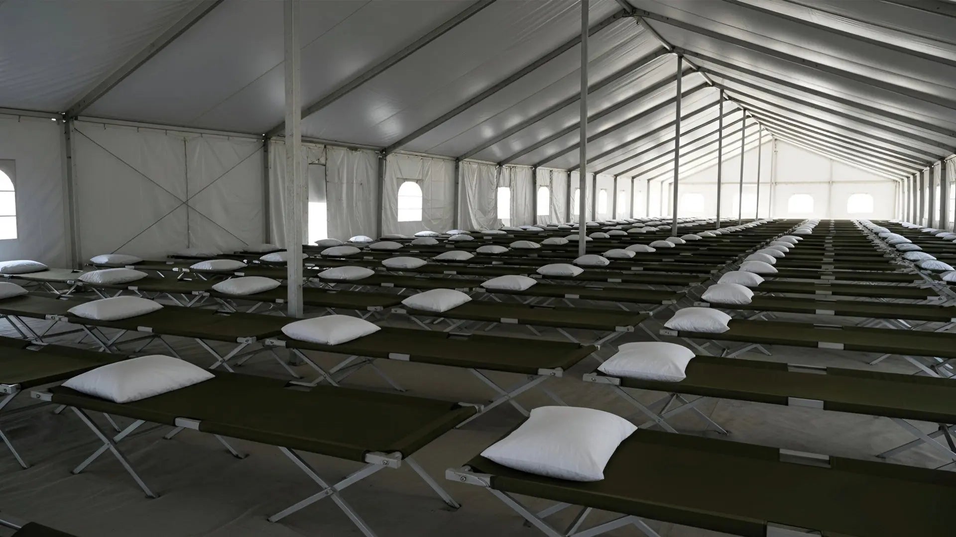 Sleeping Pillows for Emergency Relief & Shelters